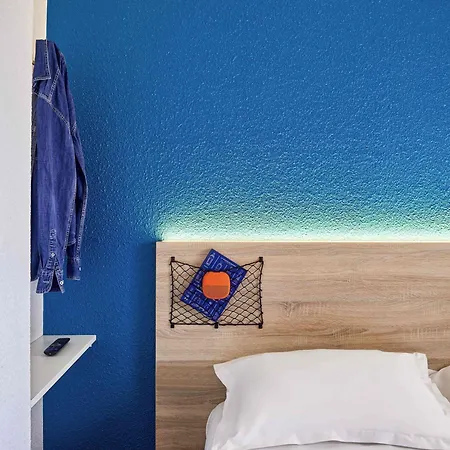 Hotelf1 Lille D'ascq