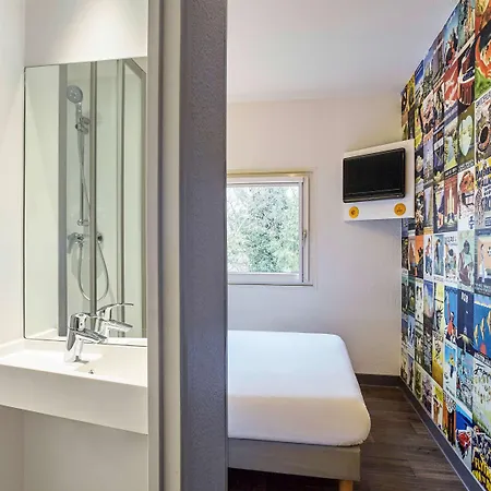 Hotelf1 Lille D'ascq